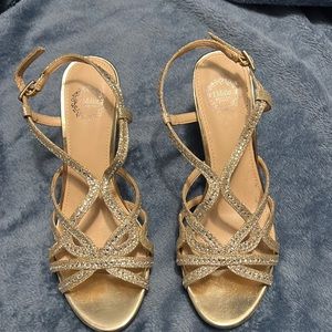 I. Miller gold heals size 6 never worn only tried on